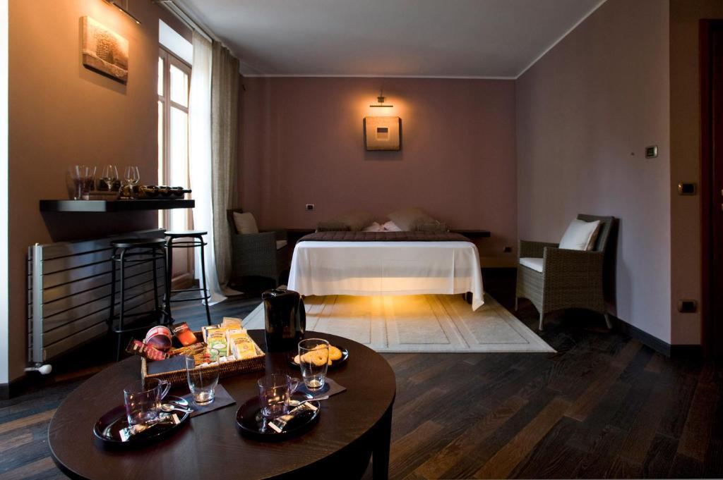Casa Svizzera Agriturismo Barolo Chambre photo