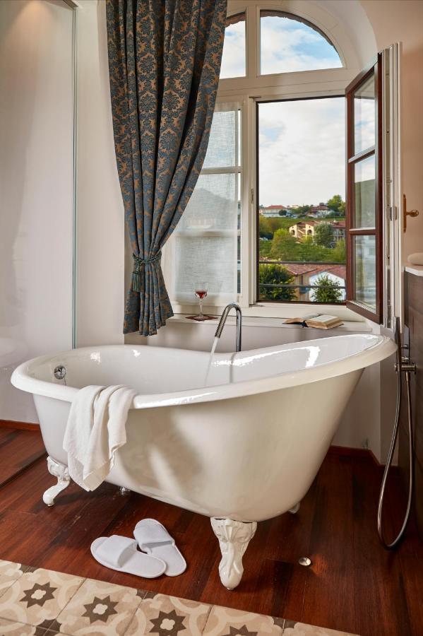 Casa Svizzera Agriturismo Barolo Extérieur photo